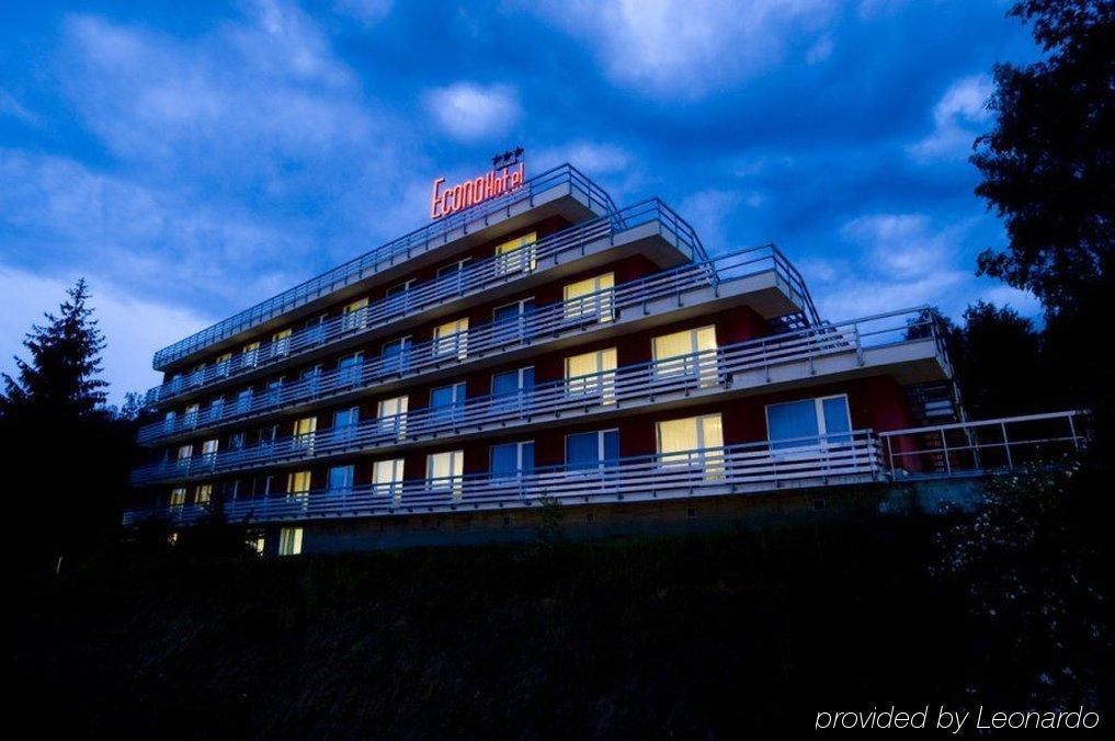 Econo Hotel Zsolna Kültér fotó